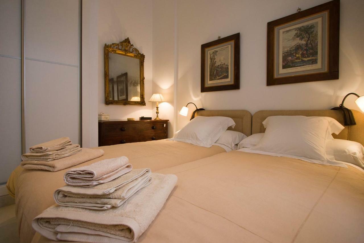Toreros De Sevilla 5 Pax 外观 照片