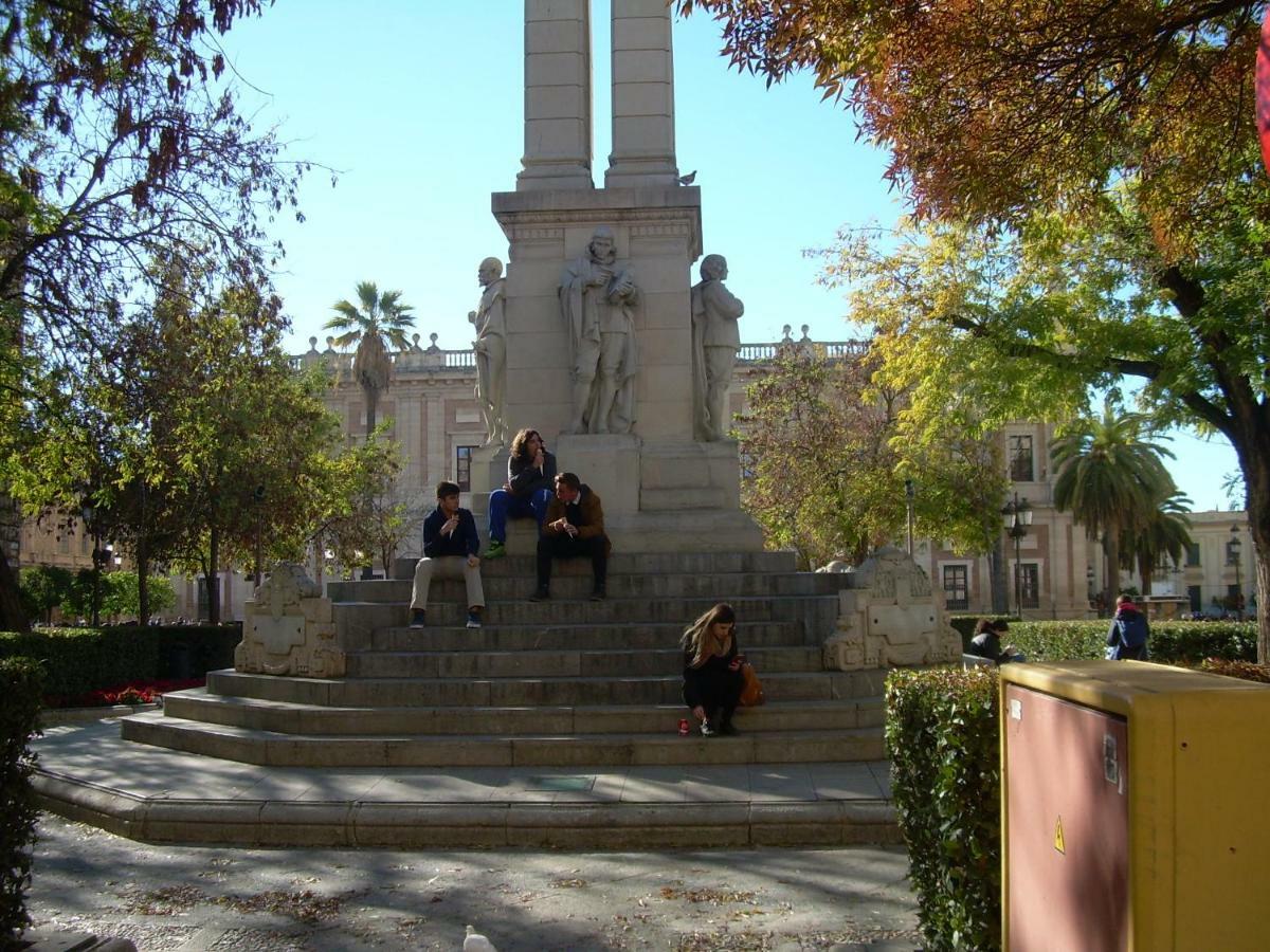 Toreros De Sevilla 5 Pax 外观 照片
